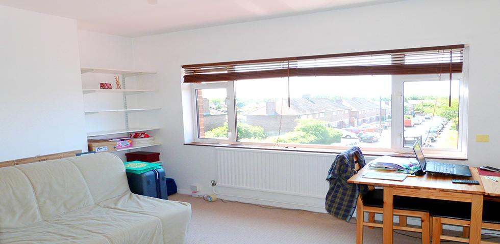 			Studio Apartment, 1 bath, 1 reception Studio			 Galsworthy Close, Cricklewood